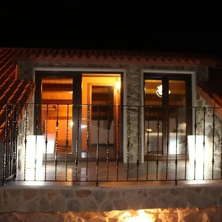 House - 3 Bedrooms With Wifi - 03685 布埃乌